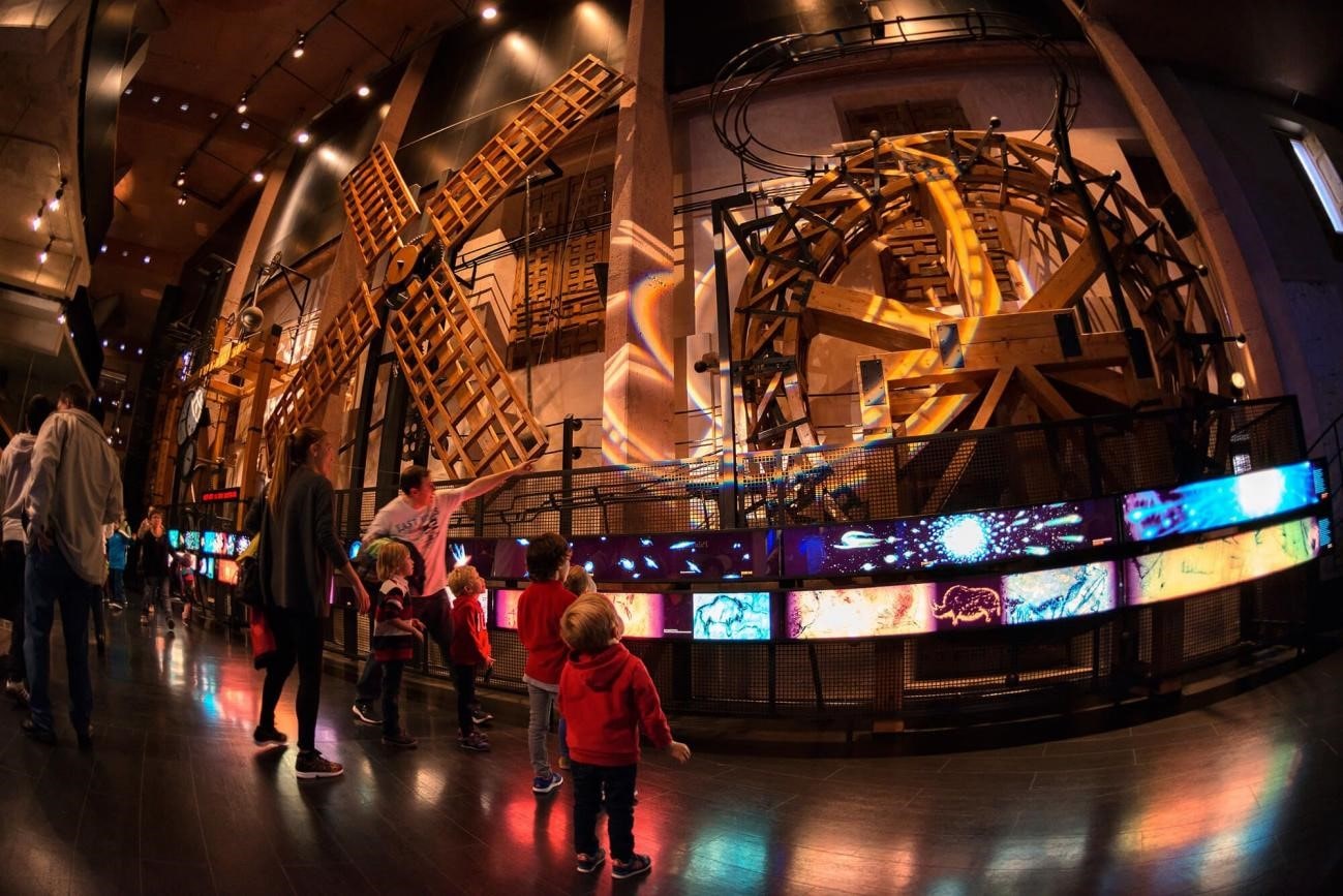 25 exhibitions to be held across the region's museums throughout 2025-min 25 exhibitions to be held across the region's museums throughout 2025